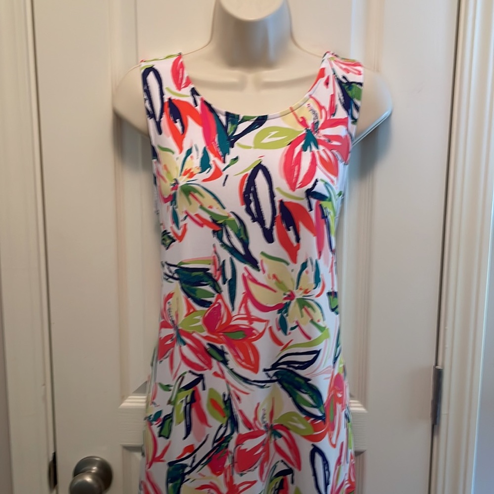 NWOT Floral sleeveless dress